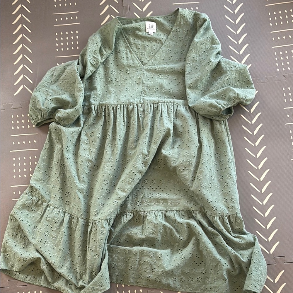 GAP Green Eyelet Tiered Maternity Dress Size L
